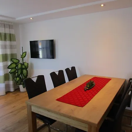 ゲストハウス Fruehstueckspension Sunnhaeusl