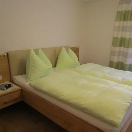 Fruehstueckspension Sunnhaeusl ザンクト・ファイト・イム・ポンガウ