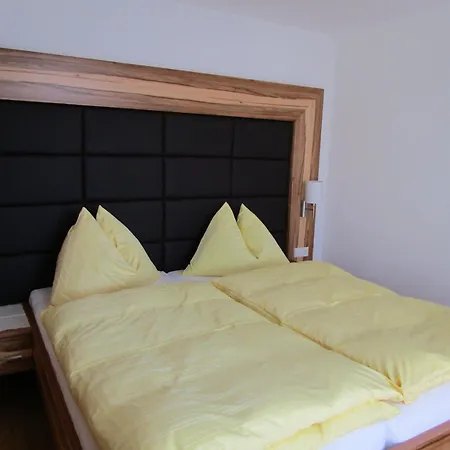 Fruehstueckspension Sunnhaeusl ザンクト・ファイト・イム・ポンガウ