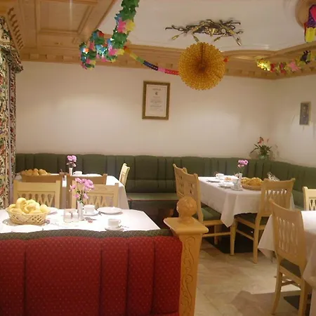 Fruehstueckspension Sunnhaeusl ザンクト・ファイト・イム・ポンガウ